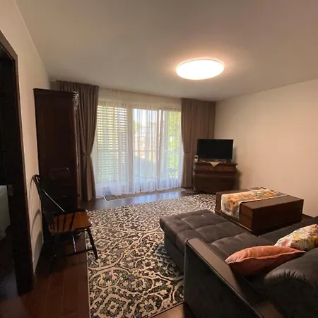 Apartamentai Prie Kalnu Parko *